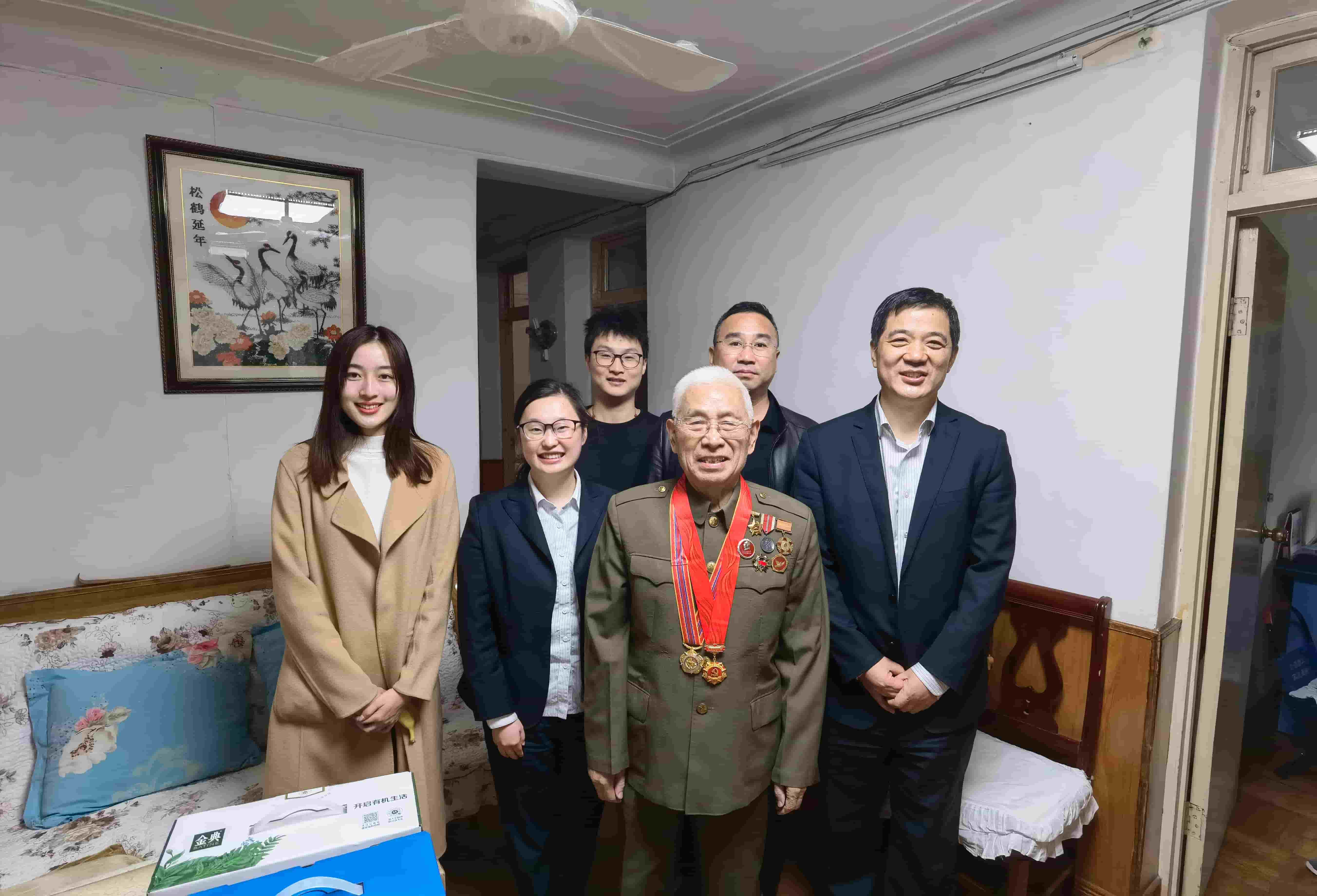 freecompress-2021年11月19日，华体（中国）联合合肥市军队离退休干部第四干休所党支部，看展“忆党史、悟初心、担使命”主题活动